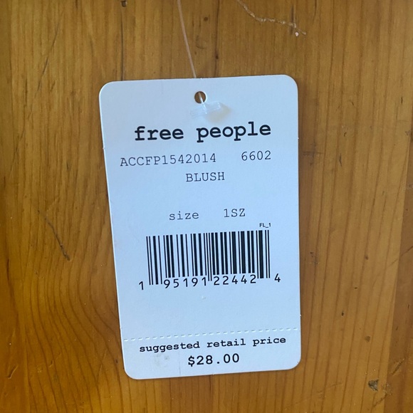 NWT Free People Cozy Super Soft Blush Beanie - Picture 8 of 13